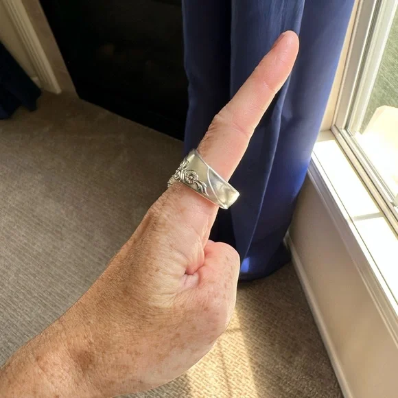 Silverware Floral Ring - Picture 7 of 13